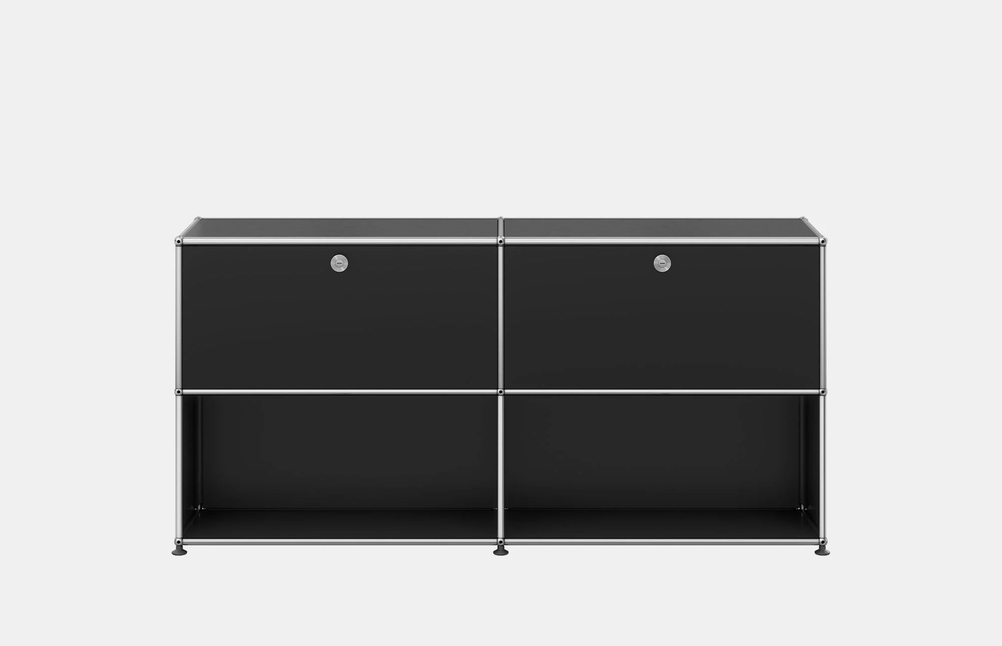 37103 4913835498 Usm Haller Black Portrait