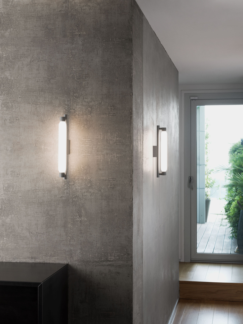 La Roche Wall Lamp