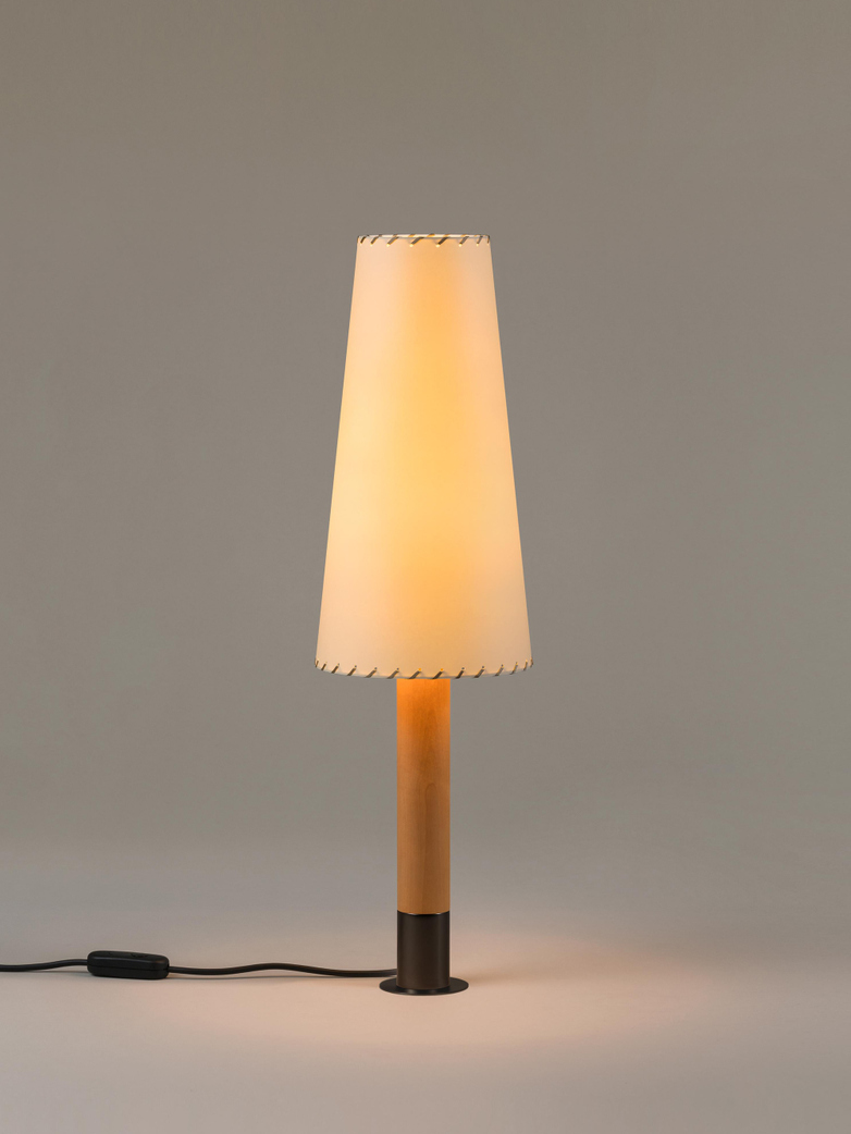 Básica M2 - Table Lamp