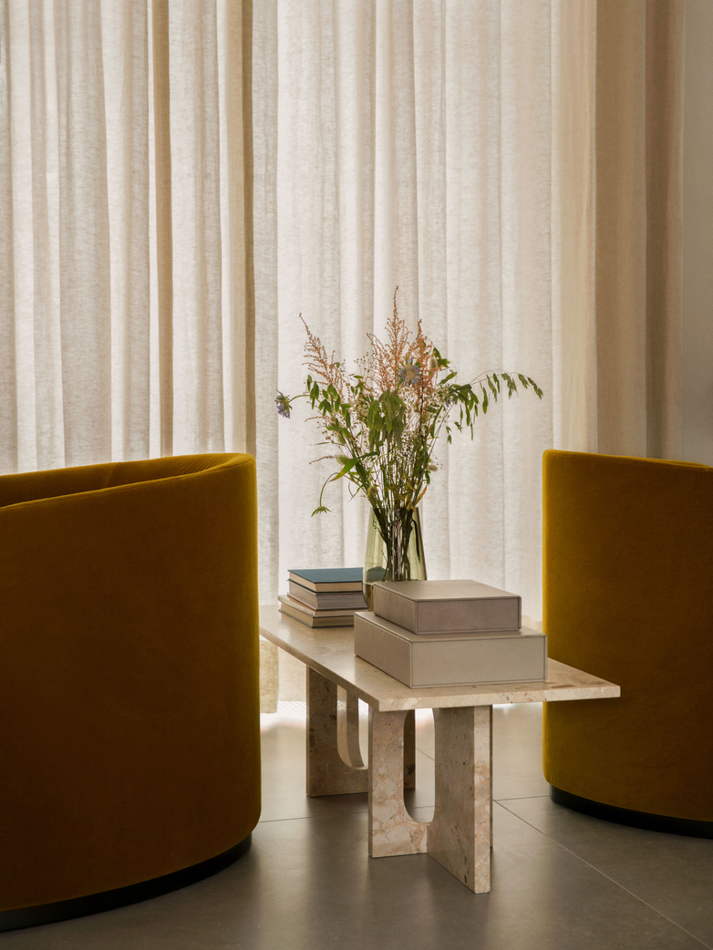 Androgyne Lounge Table - Kunis Breccia Stone