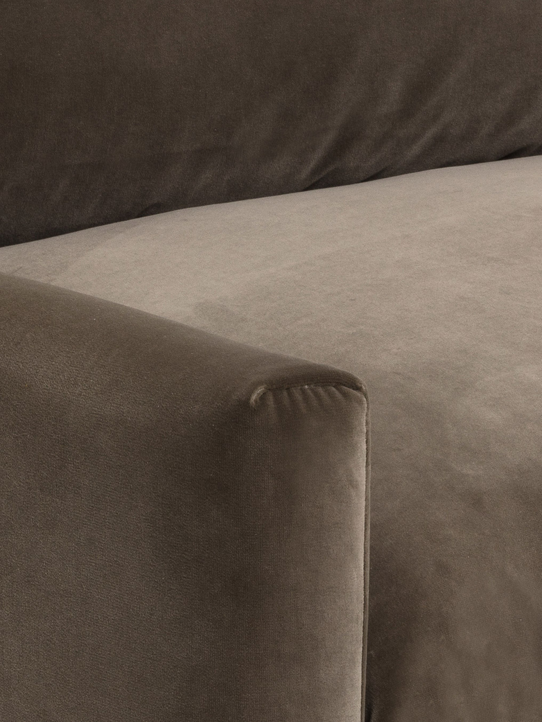 Mira Sofa