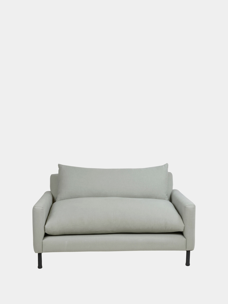 Mira Loveseat