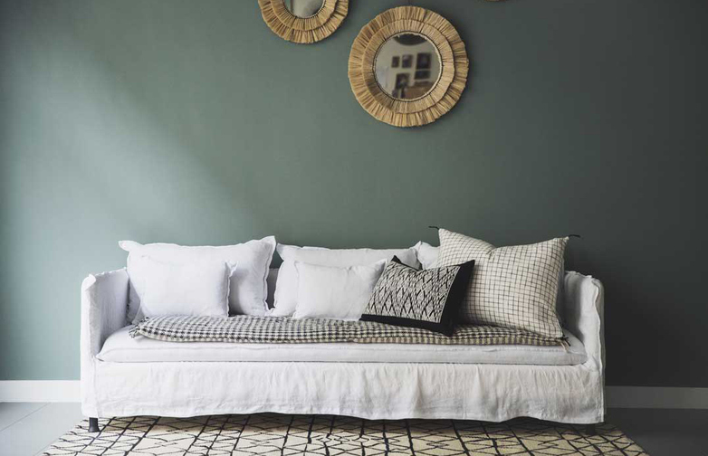 Holi Sofa