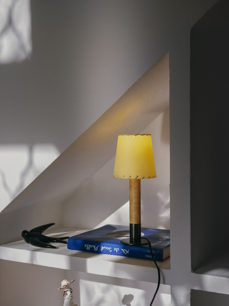Básica Mínima - Table Lamp