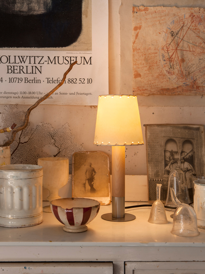 Básica Mínima - Table Lamp