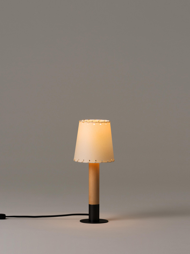 Básica Mínima - Table Lamp