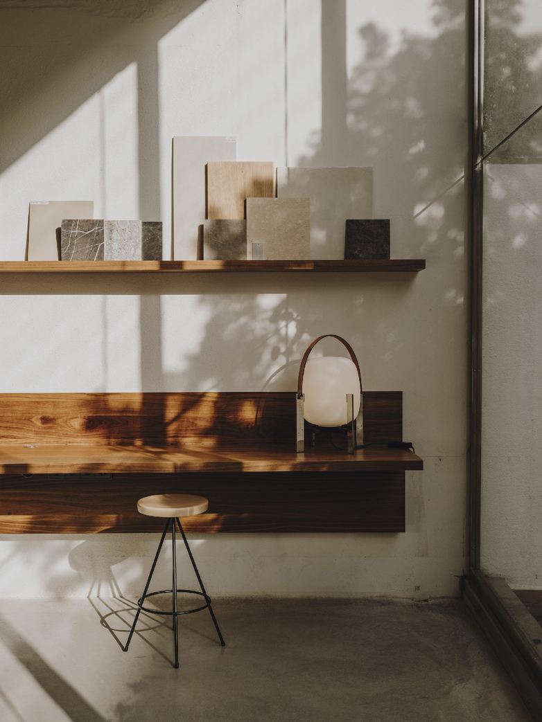 Cesta Metálica - Table Lamp
