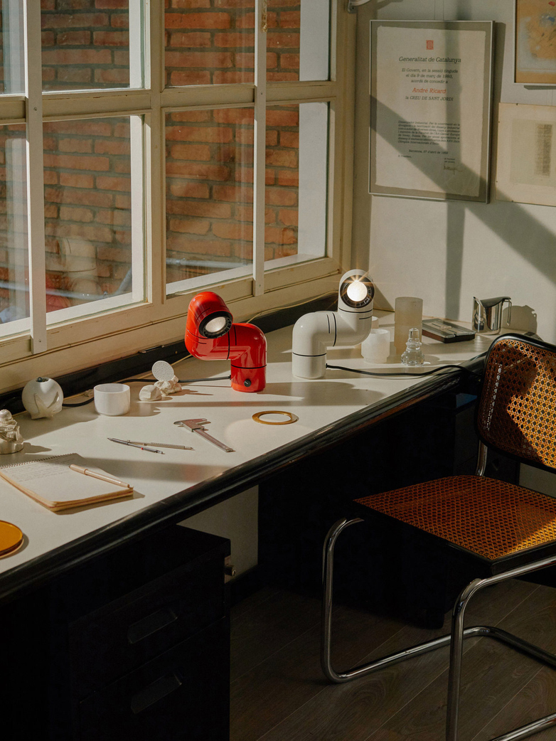 Tatu Table Lamp