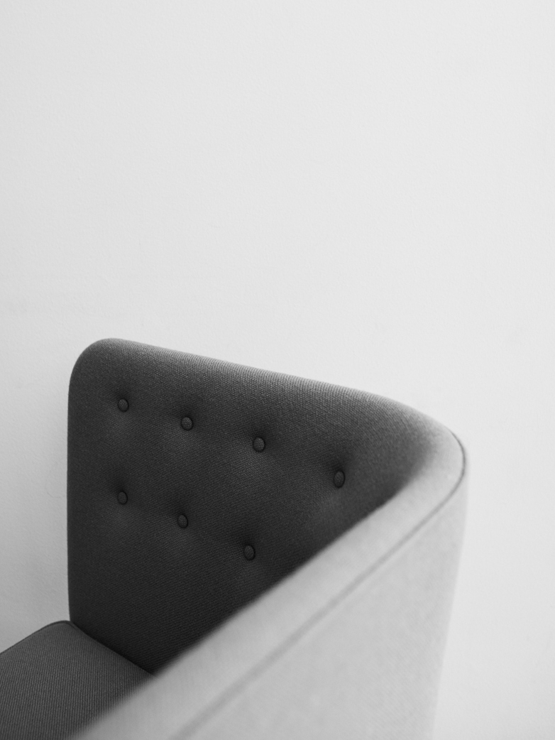 Mayor AJ6 Sofa - Oak - Maple 722