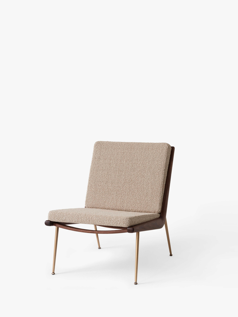 Boomerang HM1 Lounge Chair - Walnut - Karakorum 003