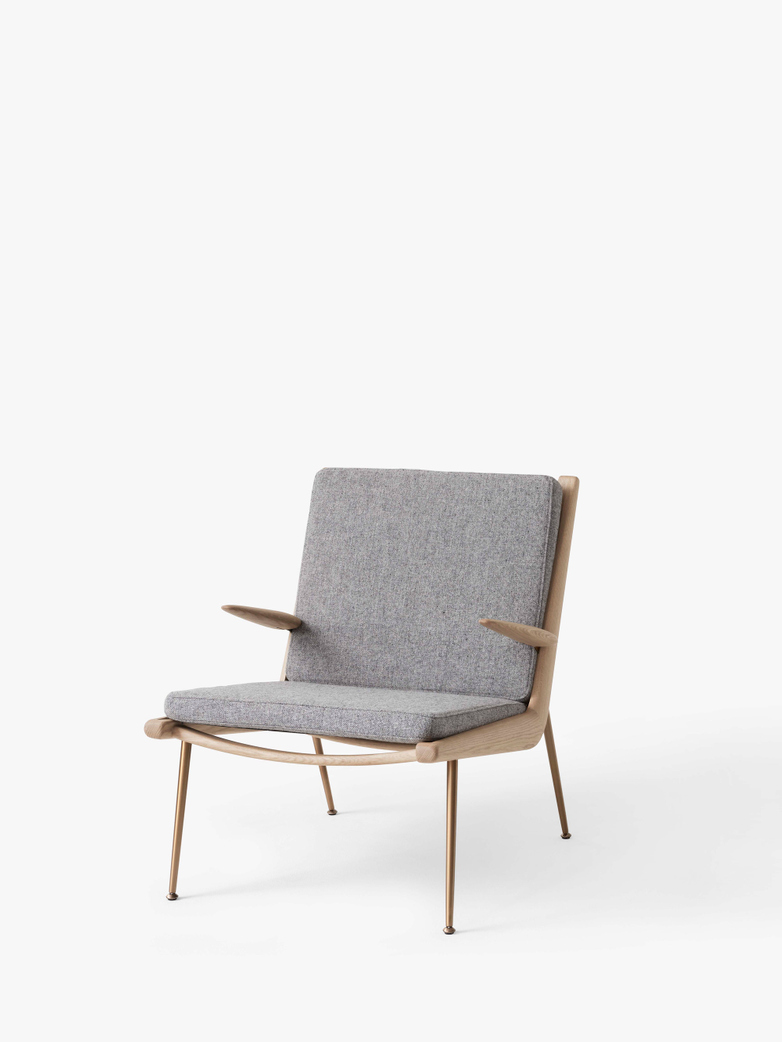 Boomerang HM2 Lounge Chair - Soaped Oak - Hallingdal 130