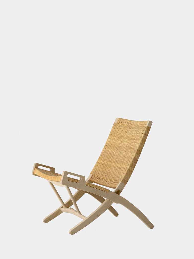 PP512 Folding Chair - Soaptreated Ash - Cane