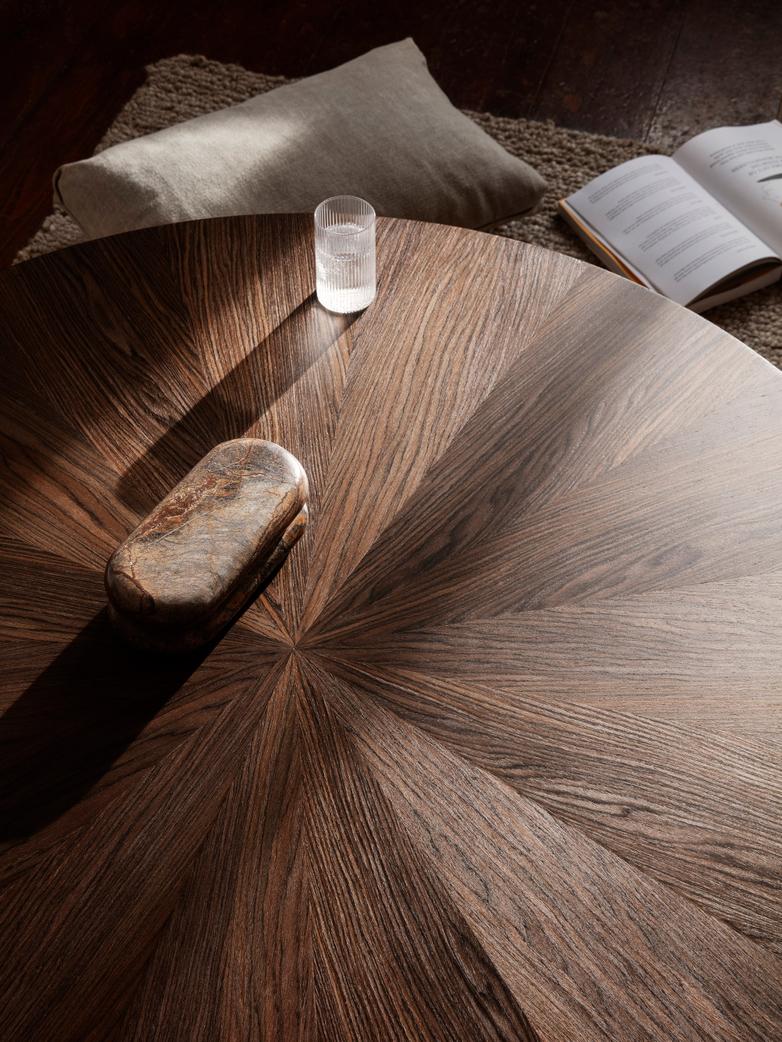 Post Coffee Table Large - Smoked Oak Star