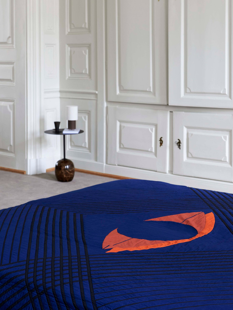 The Eye Bedspread 240 x 260 - Blue Midnight