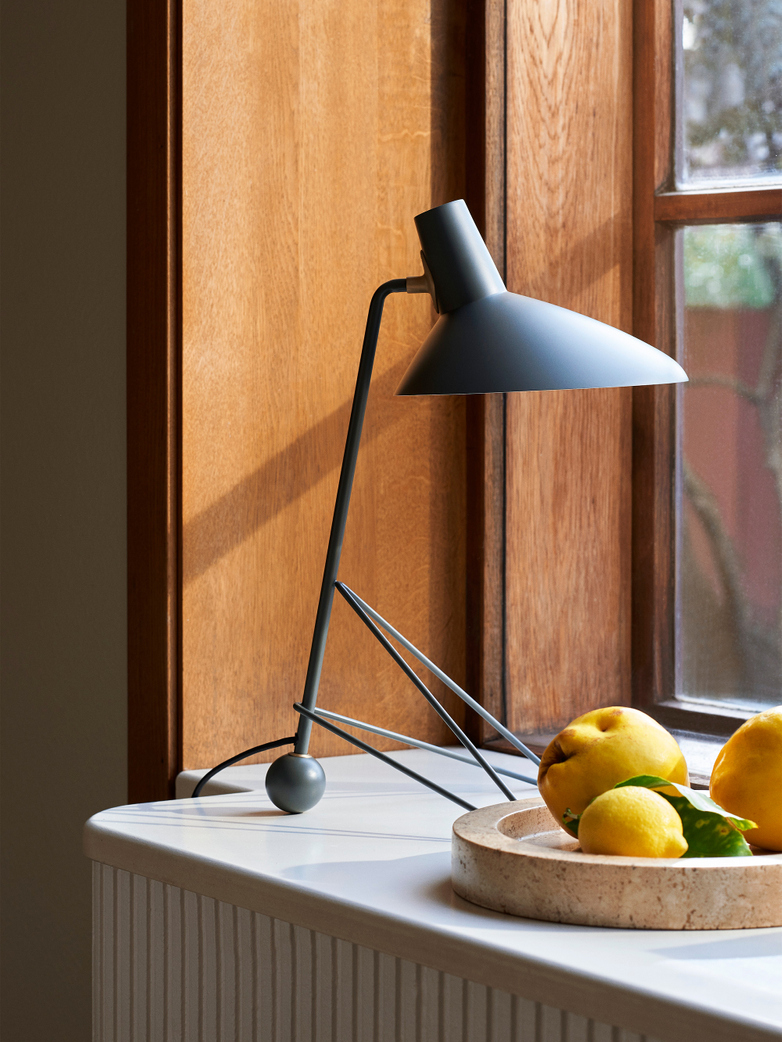 Tripod Table Lamp HM9 - Black
