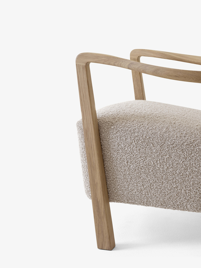 Wulff Lounge Chair - Karakorum 003 - Oak
