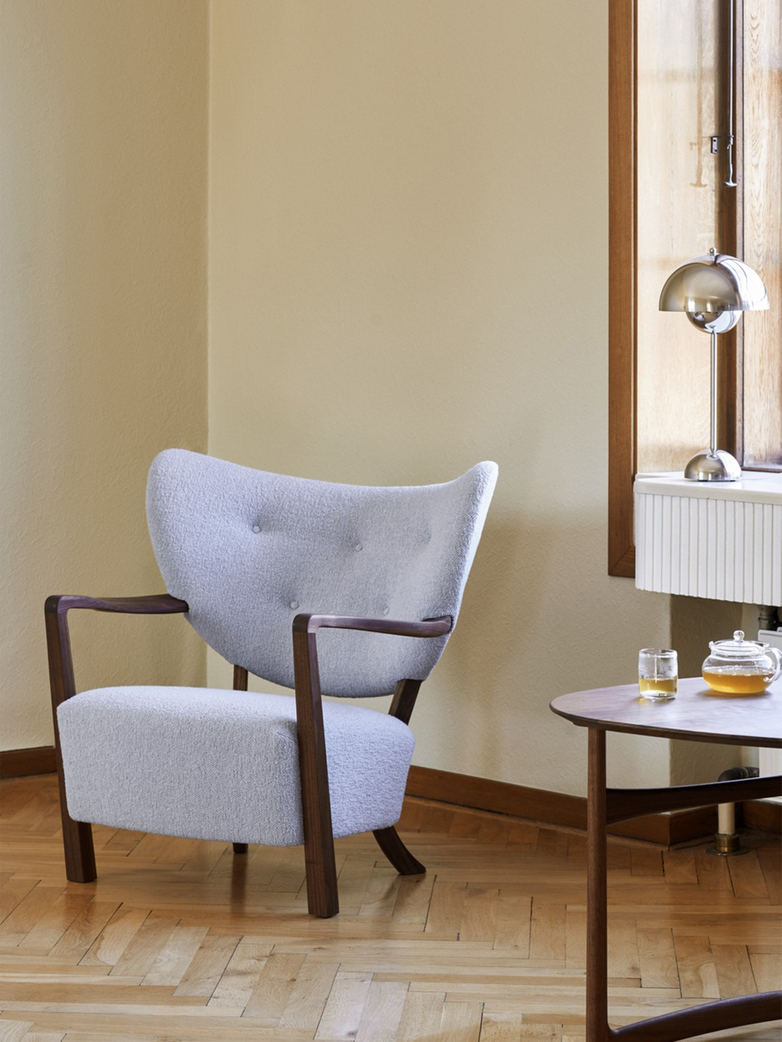 Wulff Lounge Chair - Karandash 005 - Walnut