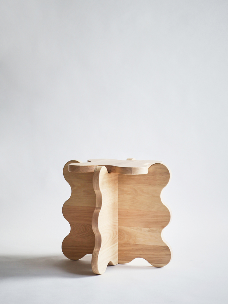 Curvy Table Mini - Oak