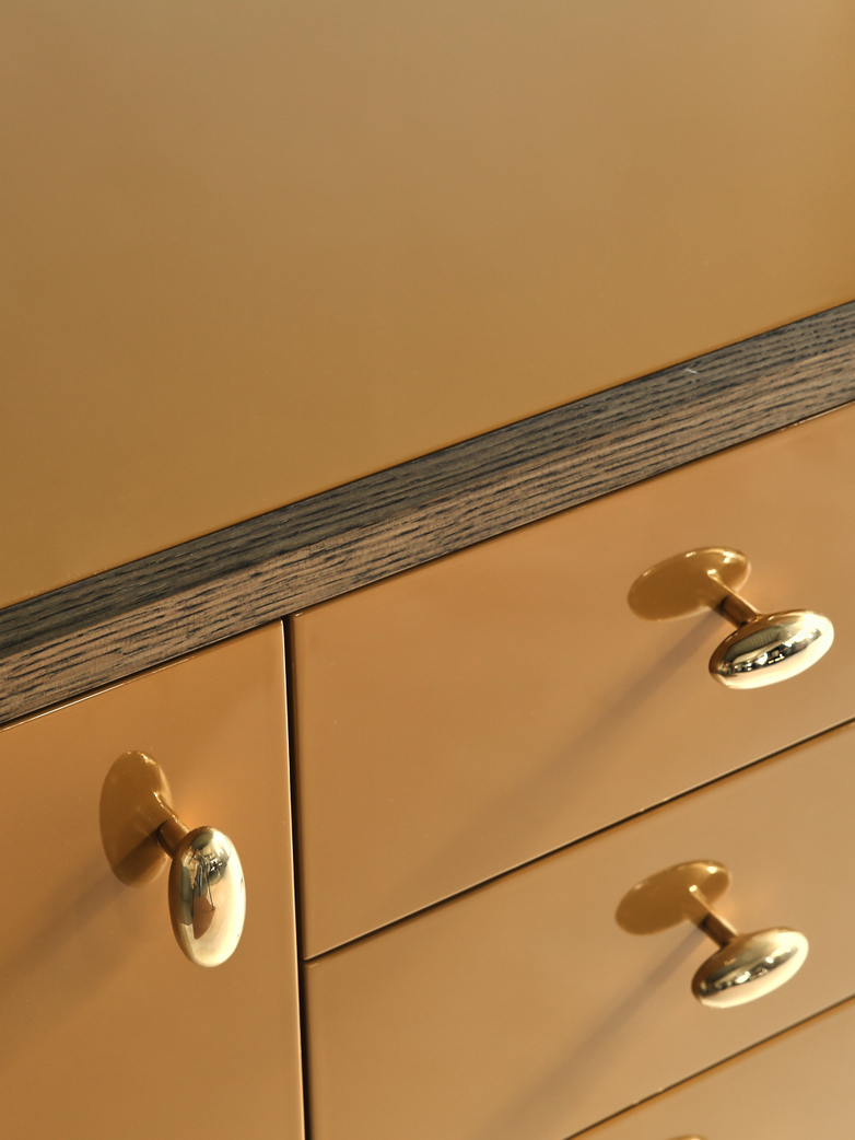Black Oiled Oak - Ochre Gloss