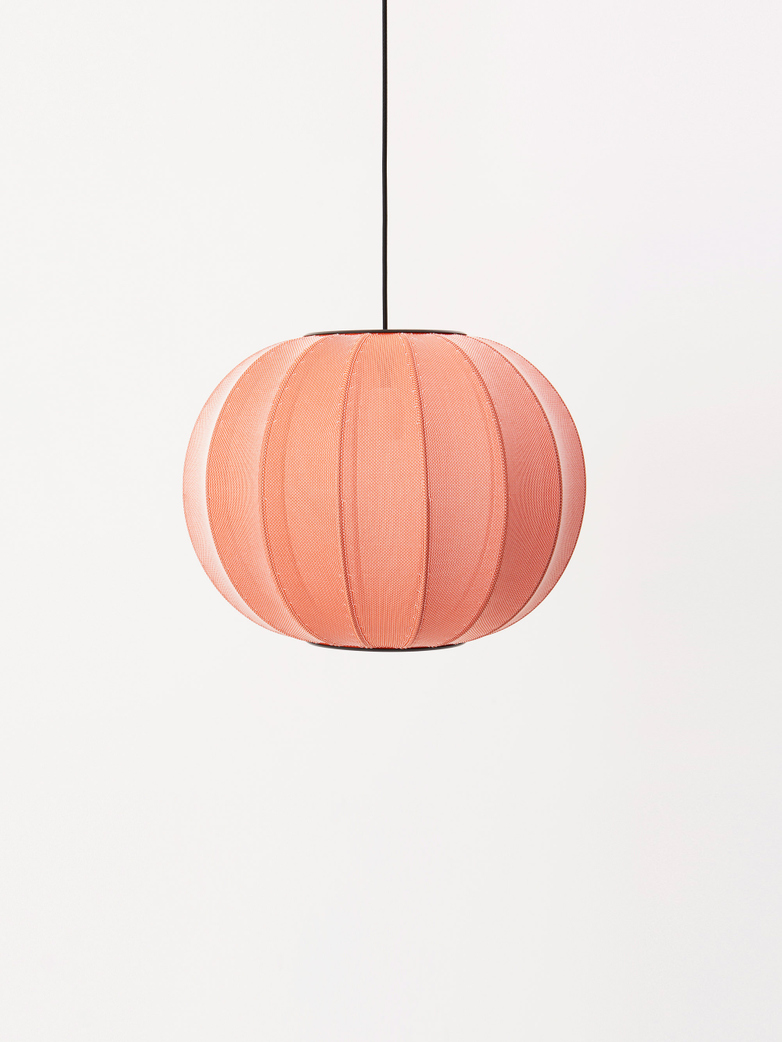 Knit-Wit Round Pendant 45 - Coral