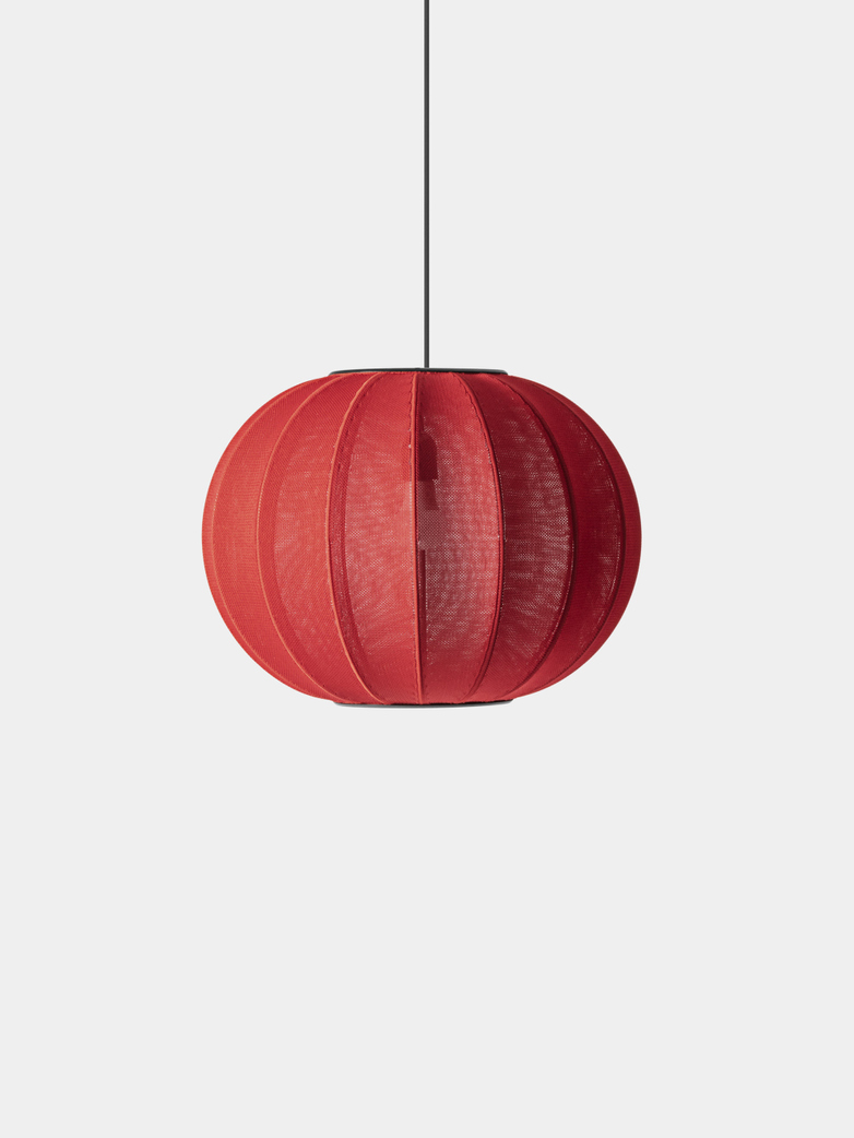 Knit-Wit Round Pendant 45 - Maple Red