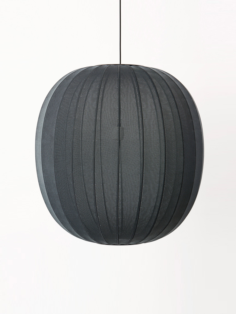 Knit-Wit Round Pendant 75 - Black
