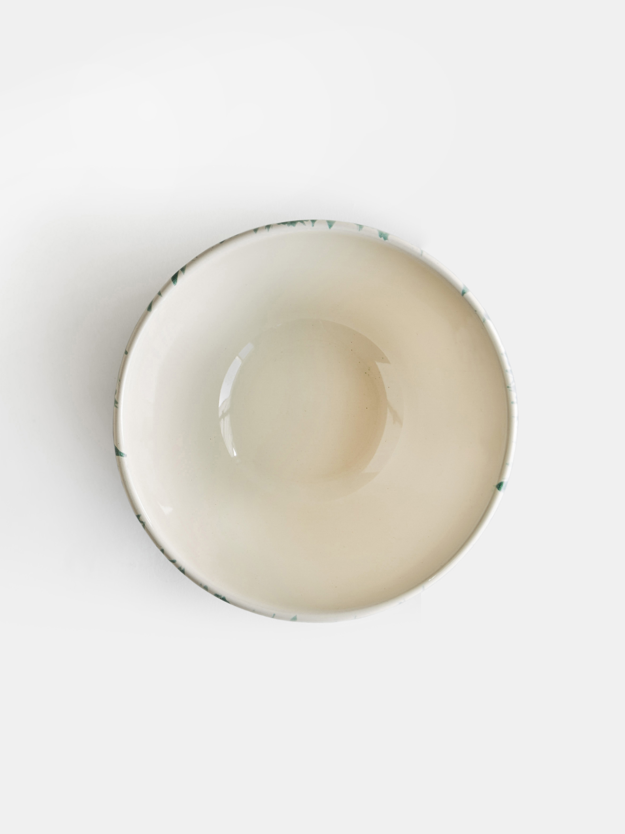39537 93756bdb9a 39537 5fa3f3fb10 Spruzzi Vivente Soup Bowl Green Creme Original Shift Portrait