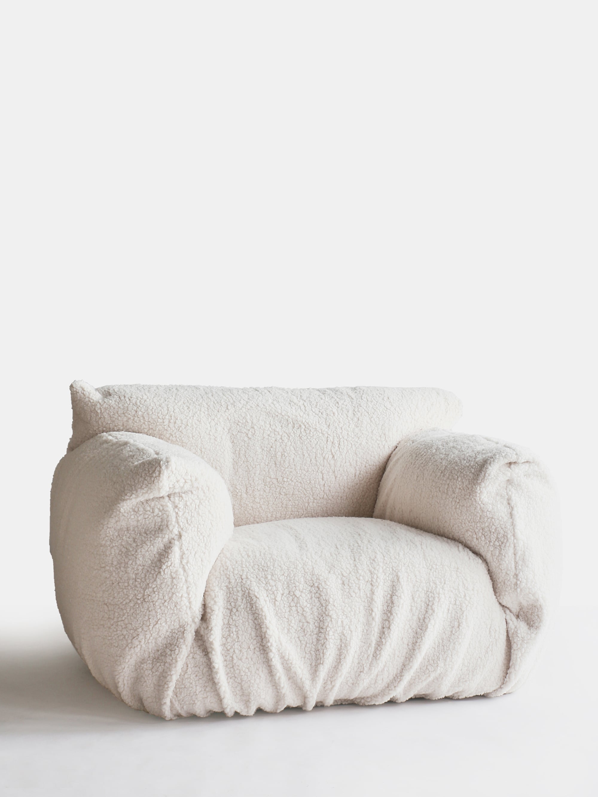 39853 65680a70fa Gervasoni Nuvola 09 Lounge Chair Bear Polar Portrait