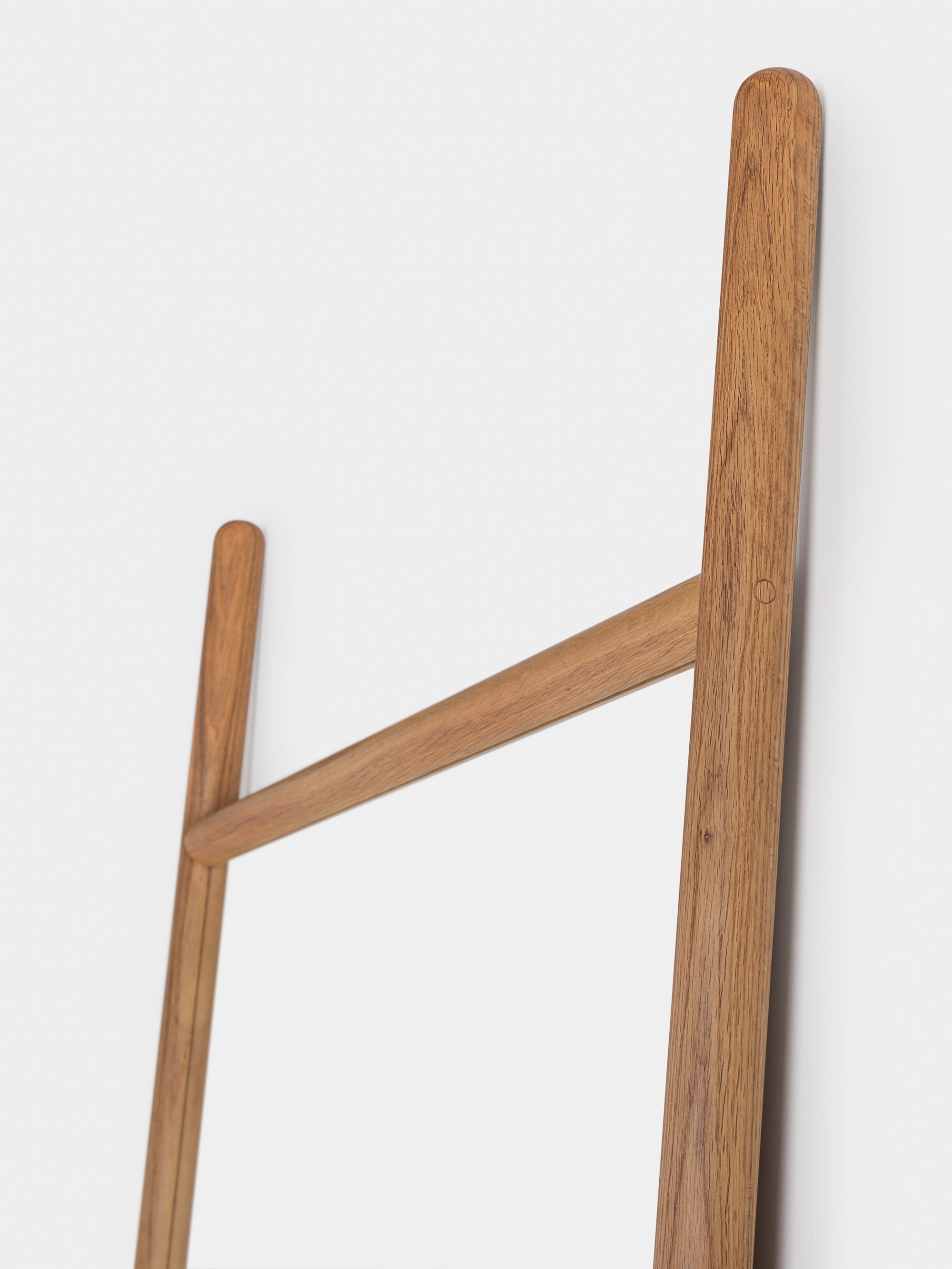 40220 Ad204106f6 Oak 757l Extend Mirror By Neriandhu In Danish Oiled Oak Detail Whitebrkgrnd Portrait