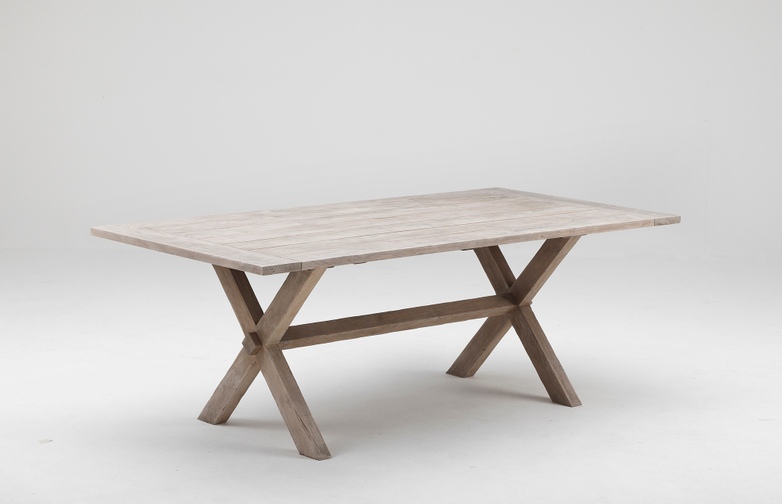 Colonial Table