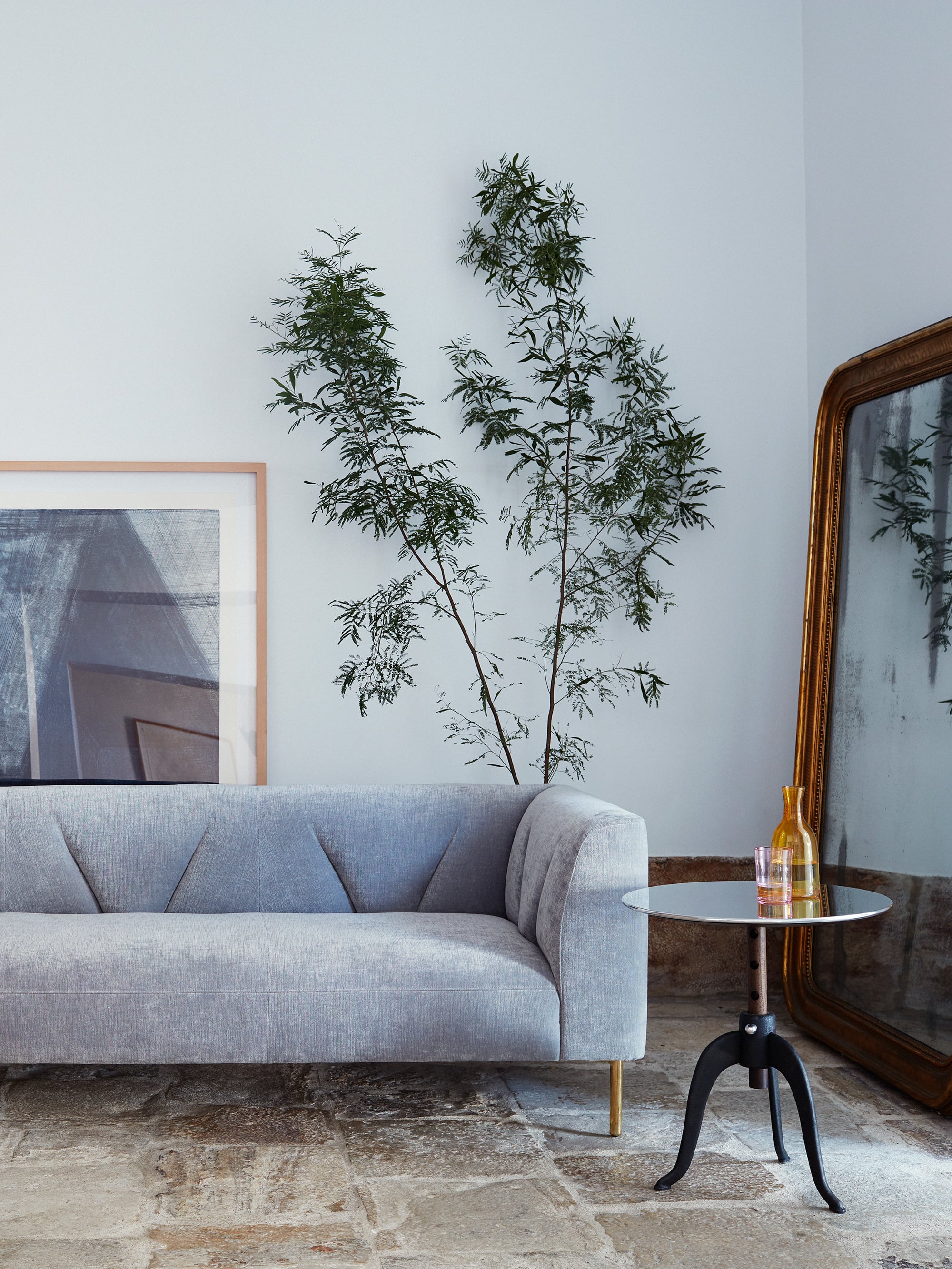 40305 8fd394891f Gates Sofa And Sidekick Height Adj Side Table 01 Photo By Yuki Sugiura Portrait