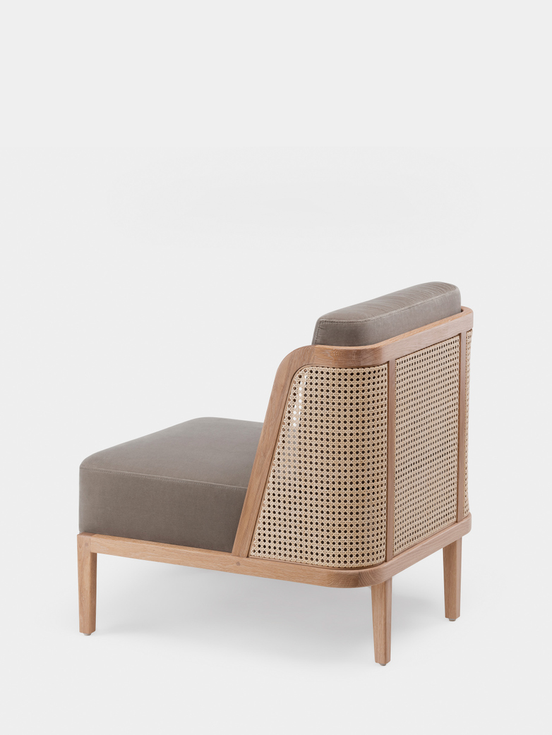 Throne Lounge Chair - Rattan