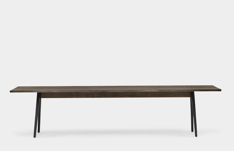 Black Oiled Ash - 320 cm