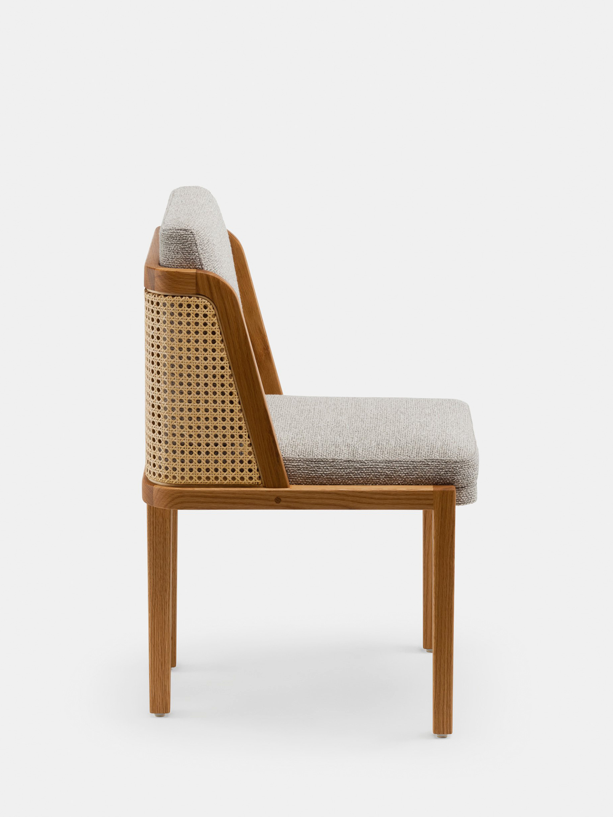 40595 D150d8a9c6 Throne Dining Chair With Rattan By Autoban For De La Espada In Danish Oiled Oak And Moss 005 Fabric Side Whitebkgrnd Zoom Portrait