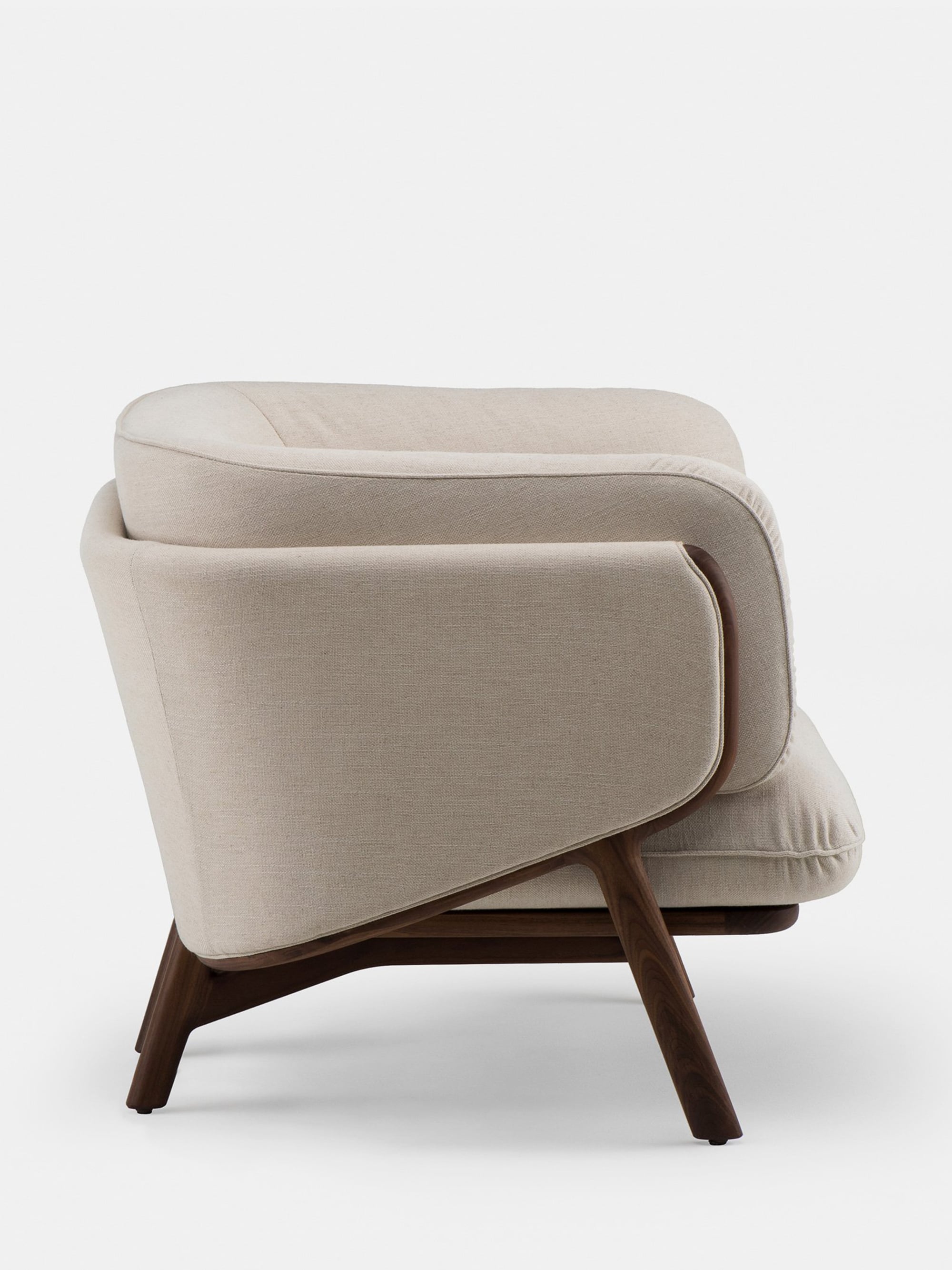 40605 3ac115a33d 40605 B1b89db8b8 102s Stanley Armchair By Nichetto In Walnut Side Whitebkgrnd Zoom Portrait