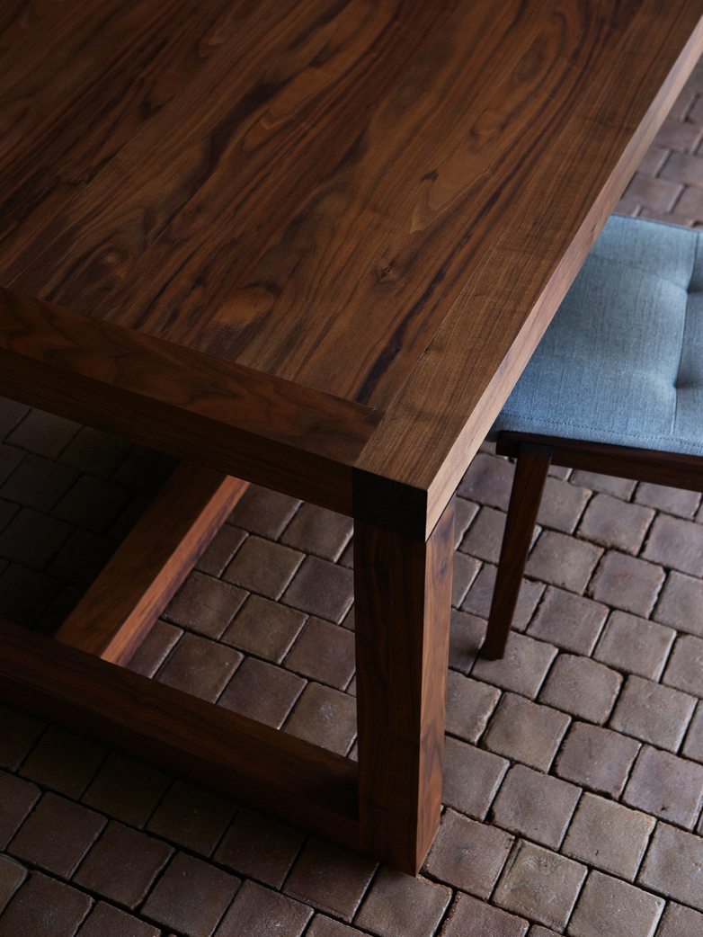 Structure Dining Table - 260