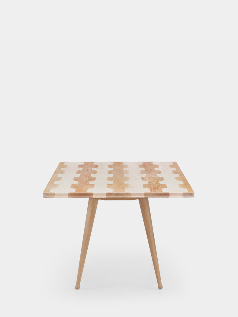 Tavli Dining Table