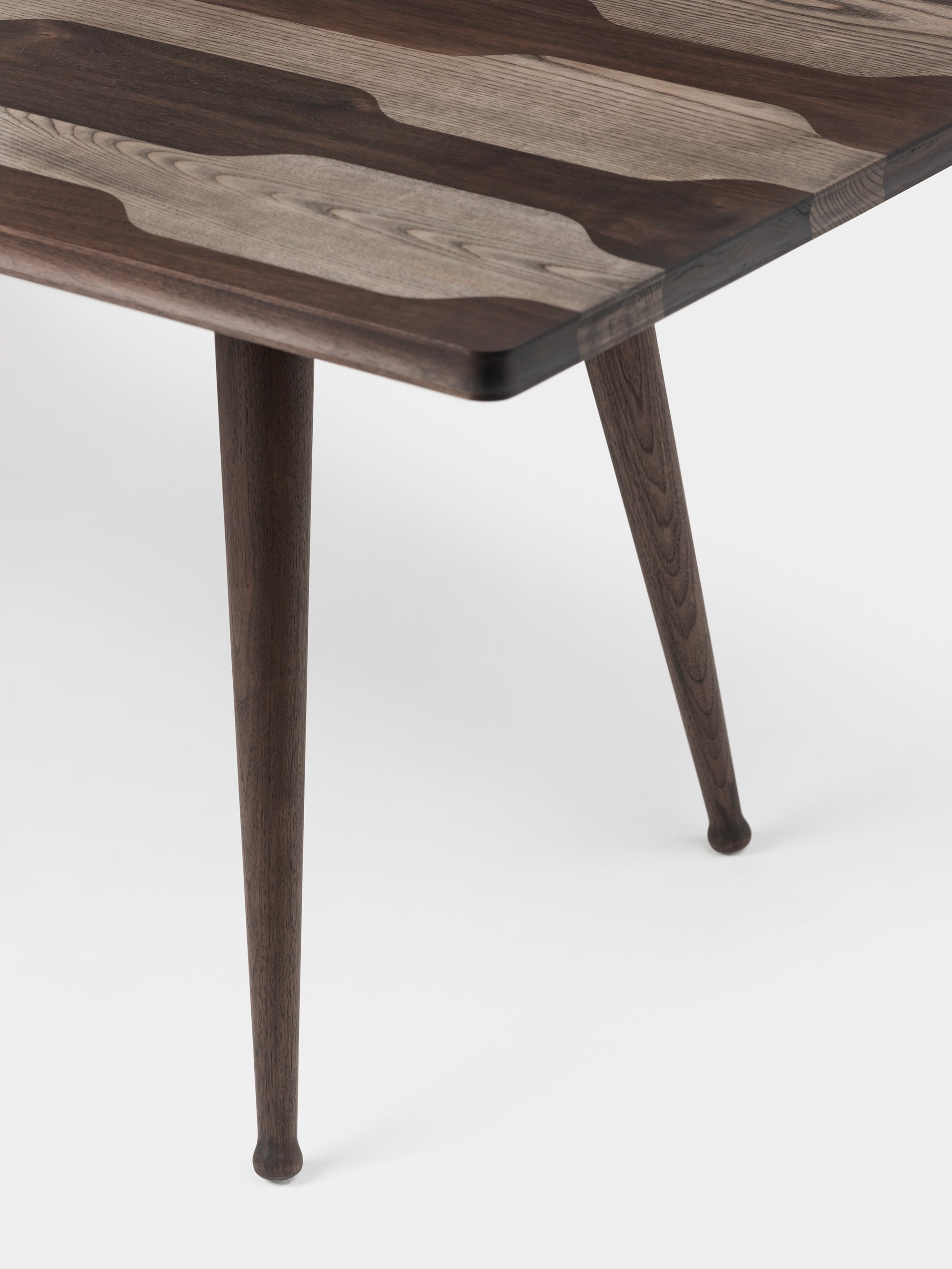 40608 A6883c3612 408 Tavli Table By Matthew Hilton In Black Oiled Ash And Walnut Detail3 Whitebkgrnd Portrait