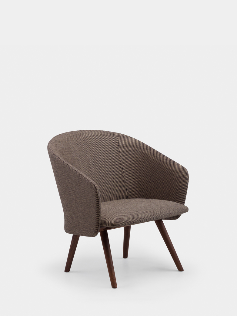 Saia Lounge Chair