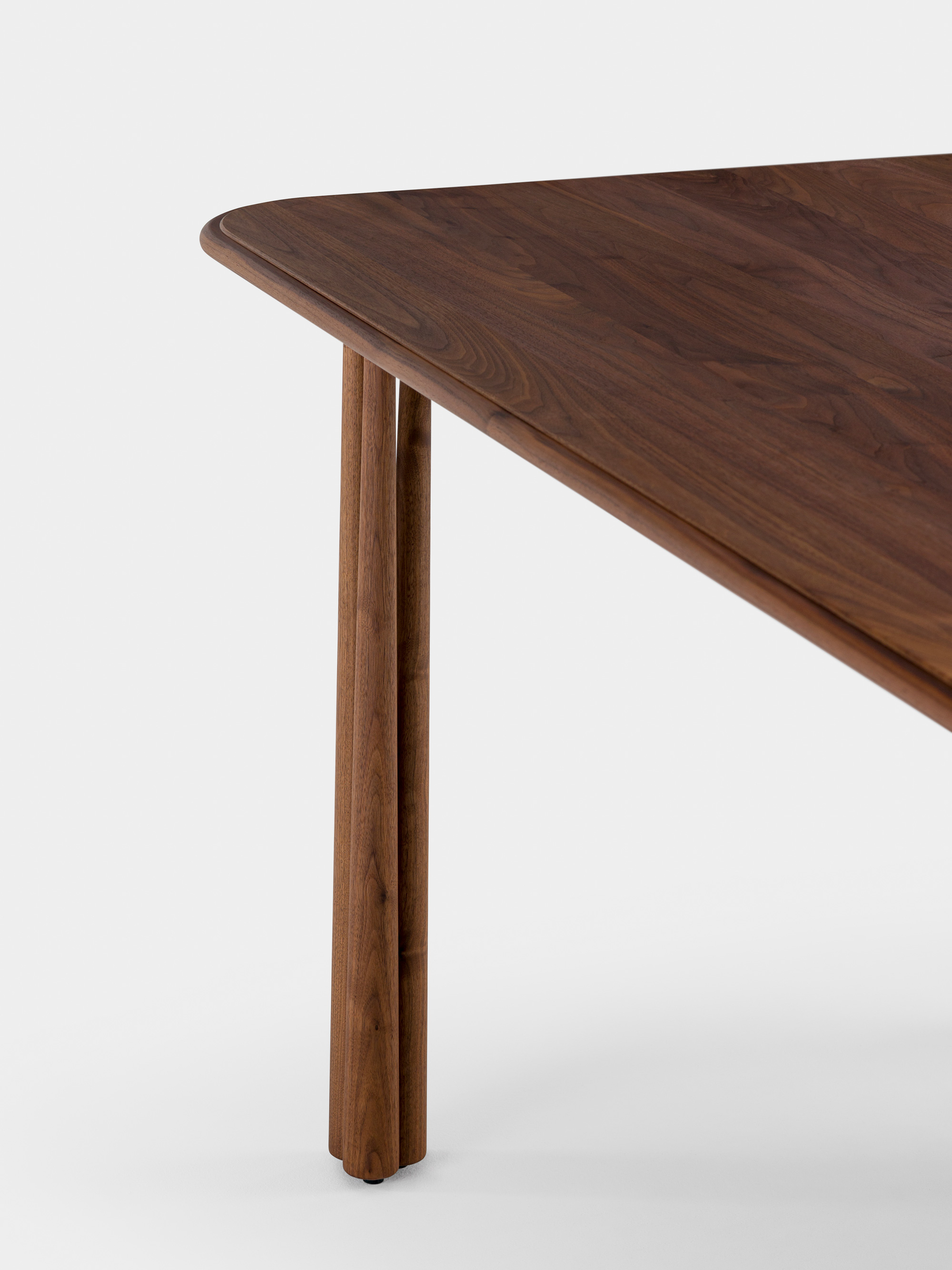 40640 54315a426c 056 Elliot Rectangular Table By Jason Miller In Danish Oiled Walnut Detail1 Whitebkgrnd Portrait