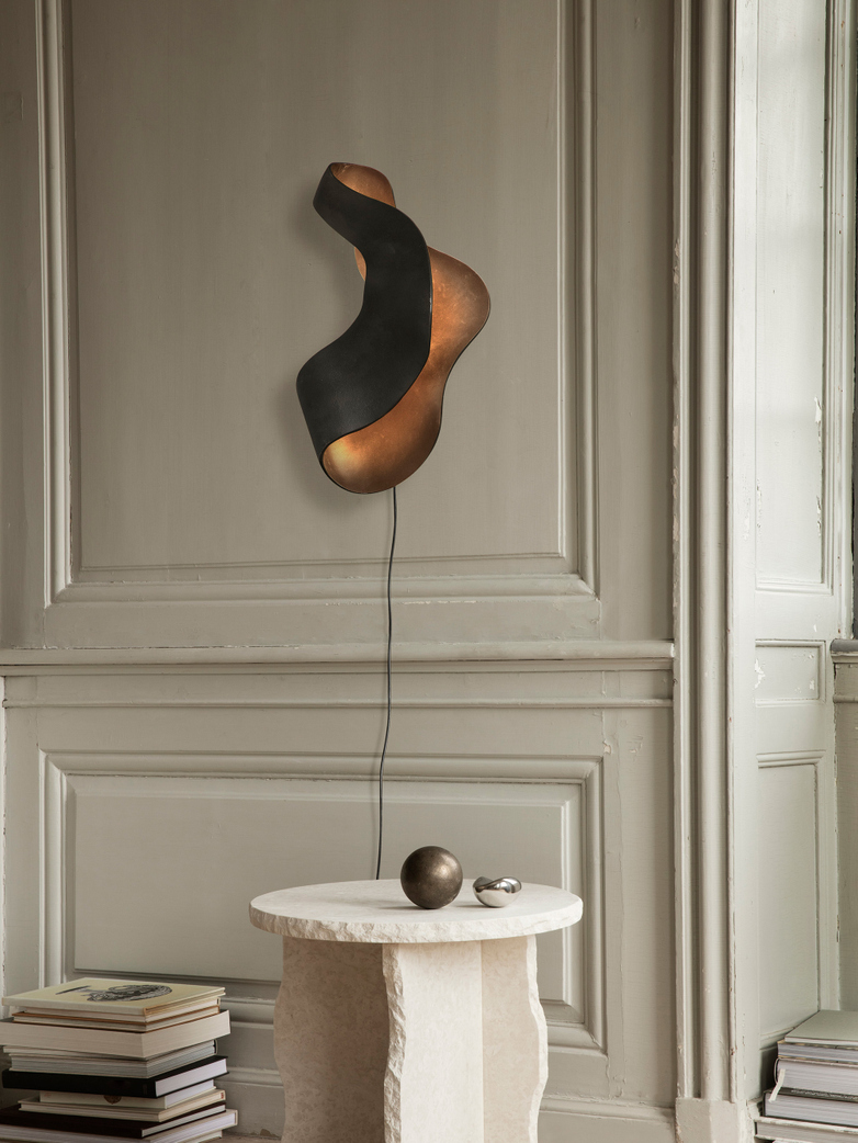 Oyster Wall Lamp - Black