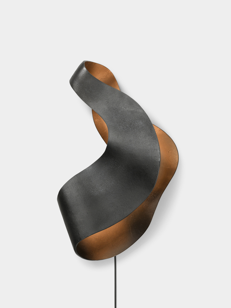 Oyster Wall Lamp - Black