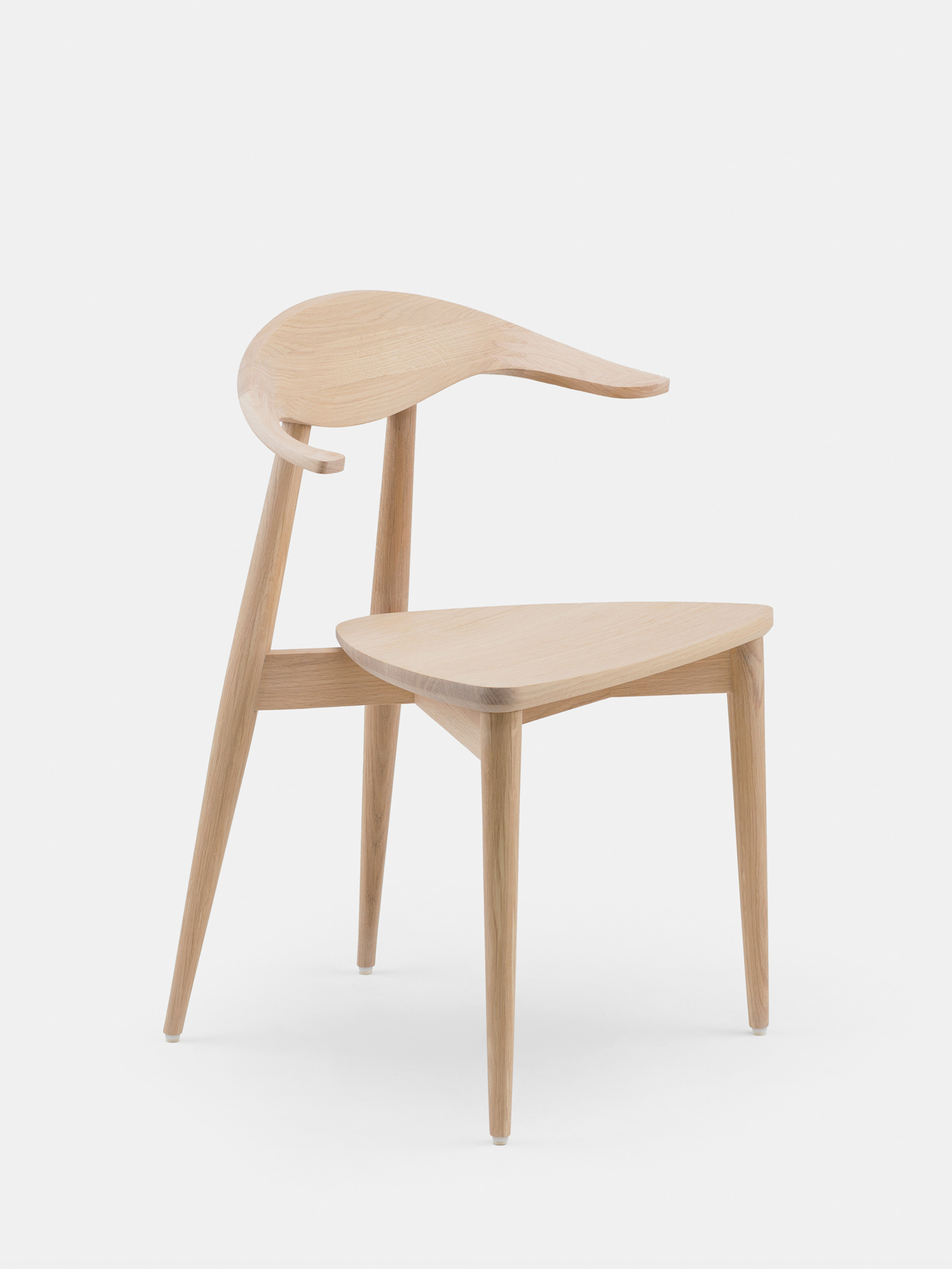 40737 5d646d88be Manta Dining Chair By Matthew Hilton In White Oiled Oak Whitebkgrnd Zoom Portrait