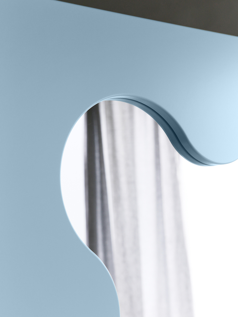 Curvy Mirror Mini - Light Blue