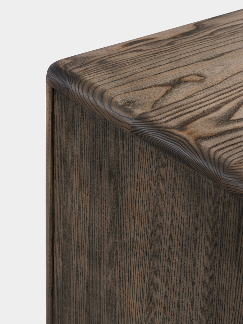 Solo Wide 4-Door Cabinet