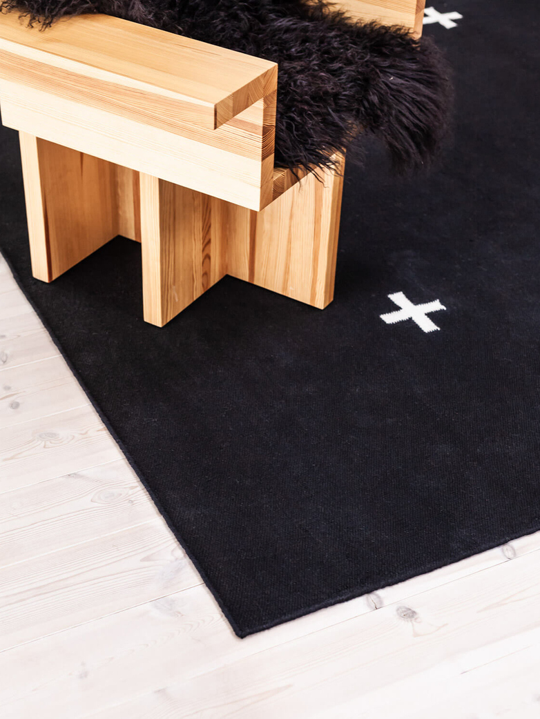 Plus Black/Cream 170x240