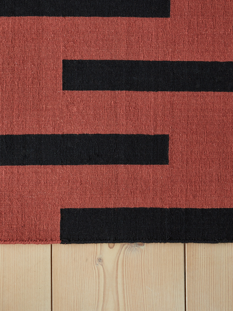 Tiger Red/Black