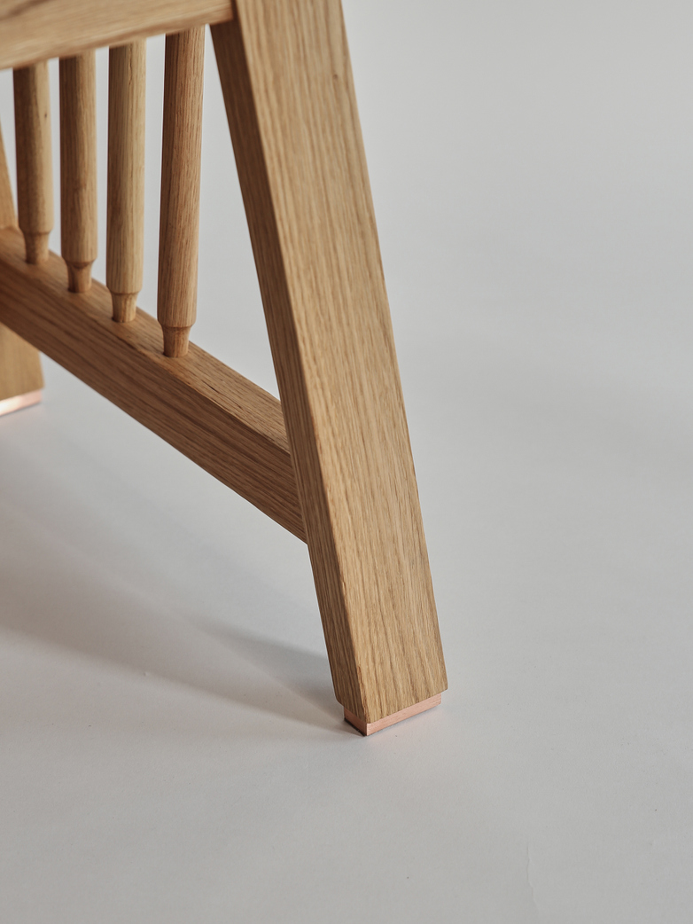 Settle Bench - Oiled Oak - with Leather Seat Pad