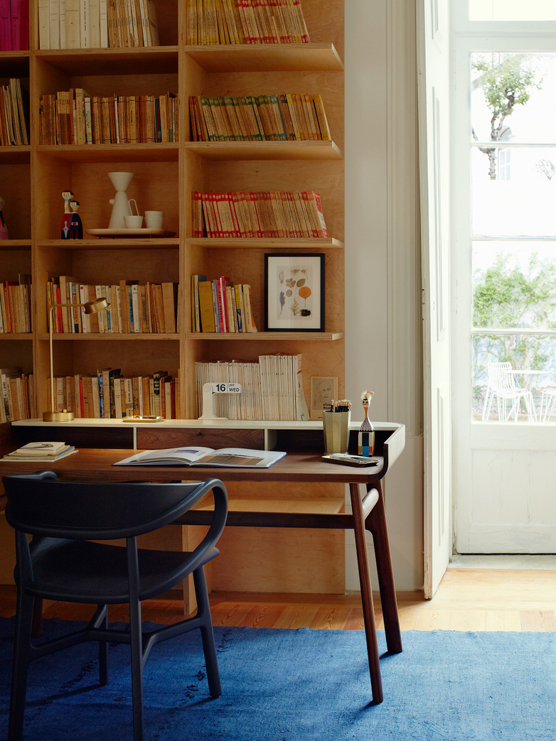 Harold Desk