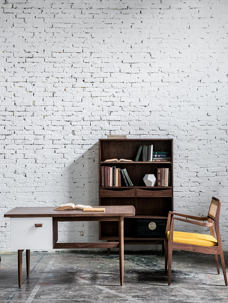 Risom Shelves